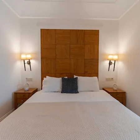 Three-bedroom Family In Managed - Balcony & Elevator Near Taksim Square