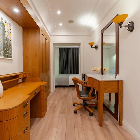 Three-bedroom Family In Managed - Balcony & Elevator Near Taksim Square