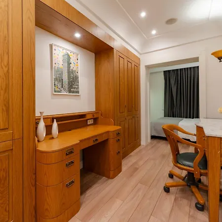 Three-bedroom Family In Managed - Balcony & Elevator Near Taksim Square Apartment 4*