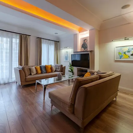 Apartment Three-bedroom Family In Managed - Balcony & Elevator Near Taksim Square