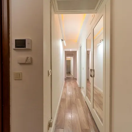 Apartment Three-bedroom Family In Managed - Balcony & Elevator Near Taksim Square