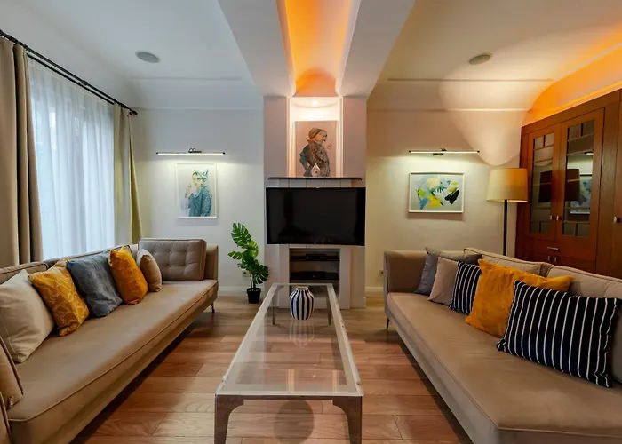 Three-bedroom Family In Managed - Balcony & Elevator Near Taksim Square 4* Istanbulská provincie